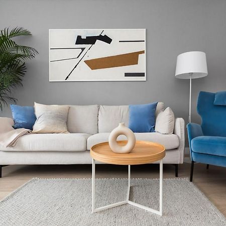 Apartament Bielany 3 Min From Metro With 5-Meals Per Day Diet Catering, Air Conditioning And Free Parking Warsawa Bagian luar foto